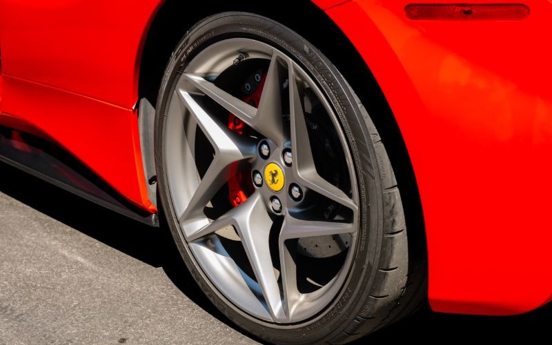 Ferrari 488 Tires