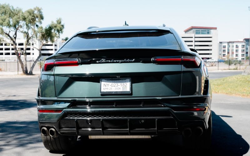 Lamborghini Urus Back View