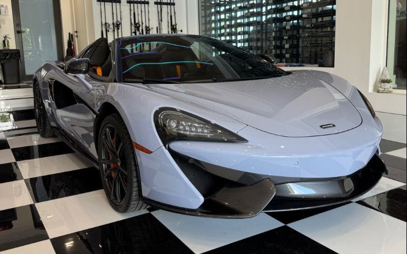 Mclaren 570 Front View